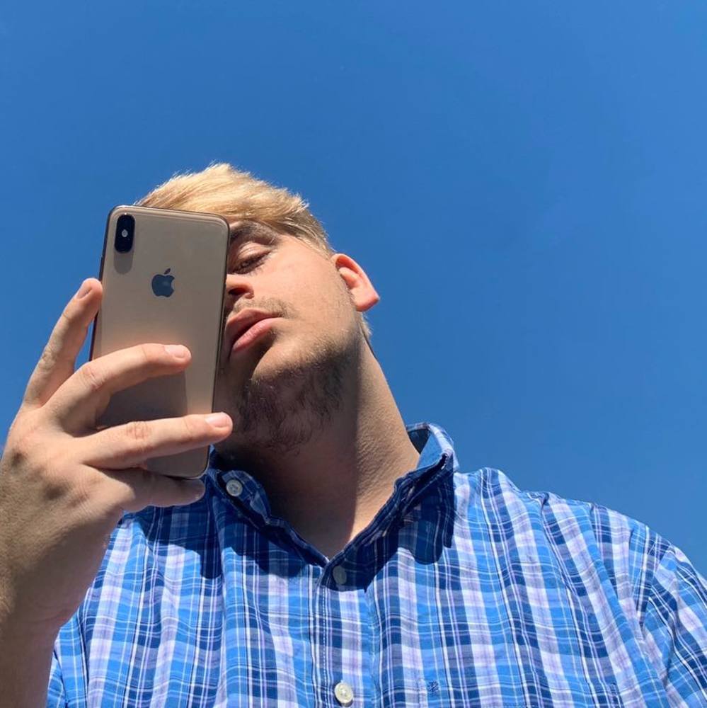 Meet your Posher, Aaron